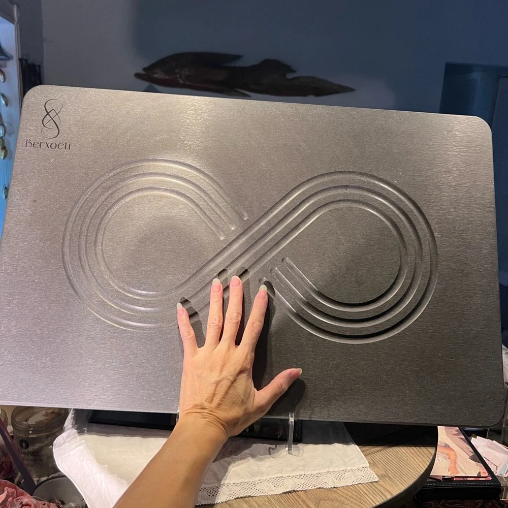 Infinity Design stone Silver Bath Mat. Highly porous, no more soggy cloth mats